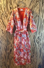 Vintage 1970s Vanity Fair Quilted Floral Robe. Size Small. Retro Sleepwear EUC