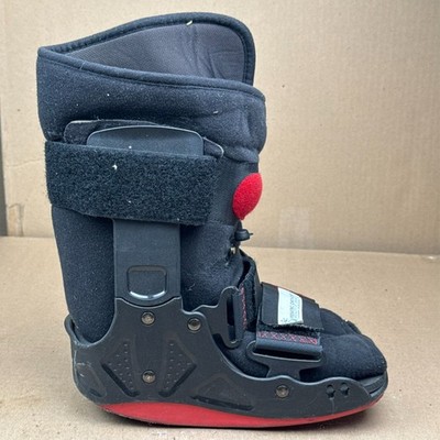 XcelTrax Pediatric Orthopaedic Walking Boot Size Small Damage