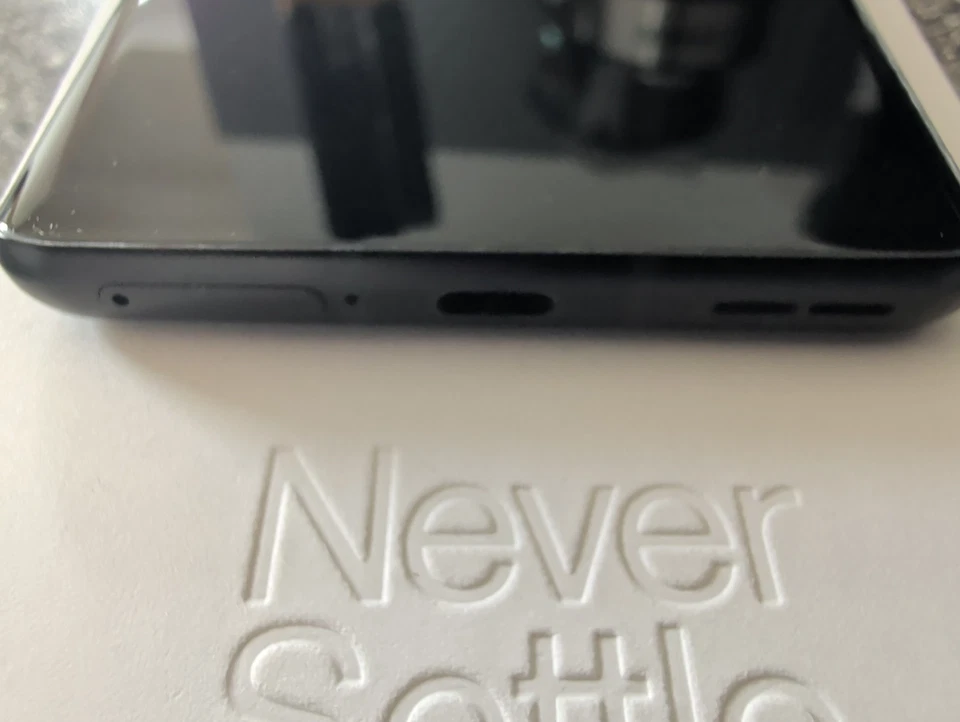 OnePlus 8 · 128GB, photo 4 of 5