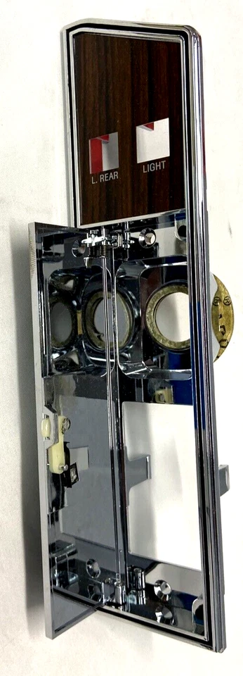 NOS 1988 Lincoln Continental Housing Part E8VY-14527-C - Image 3 of 4