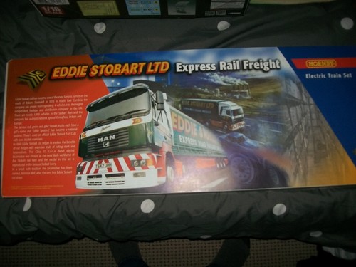 HORNBY EDDIE STOBART EXPRESS RAIL FRIEGHT OO