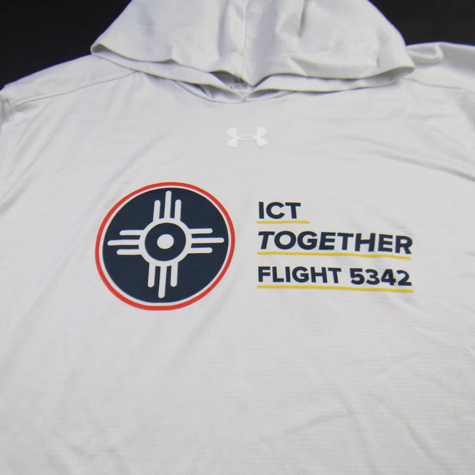 Wichita State Shockers Under Armour Long Sleeve Shirt Men's Light Gray Used - Image 3 of 4