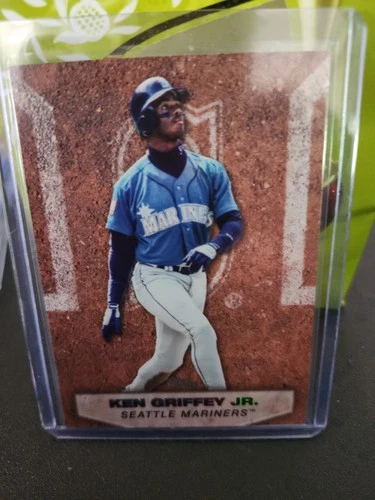 2026 Topps Series 2 Ken Griffey Jr. Base (RAW)