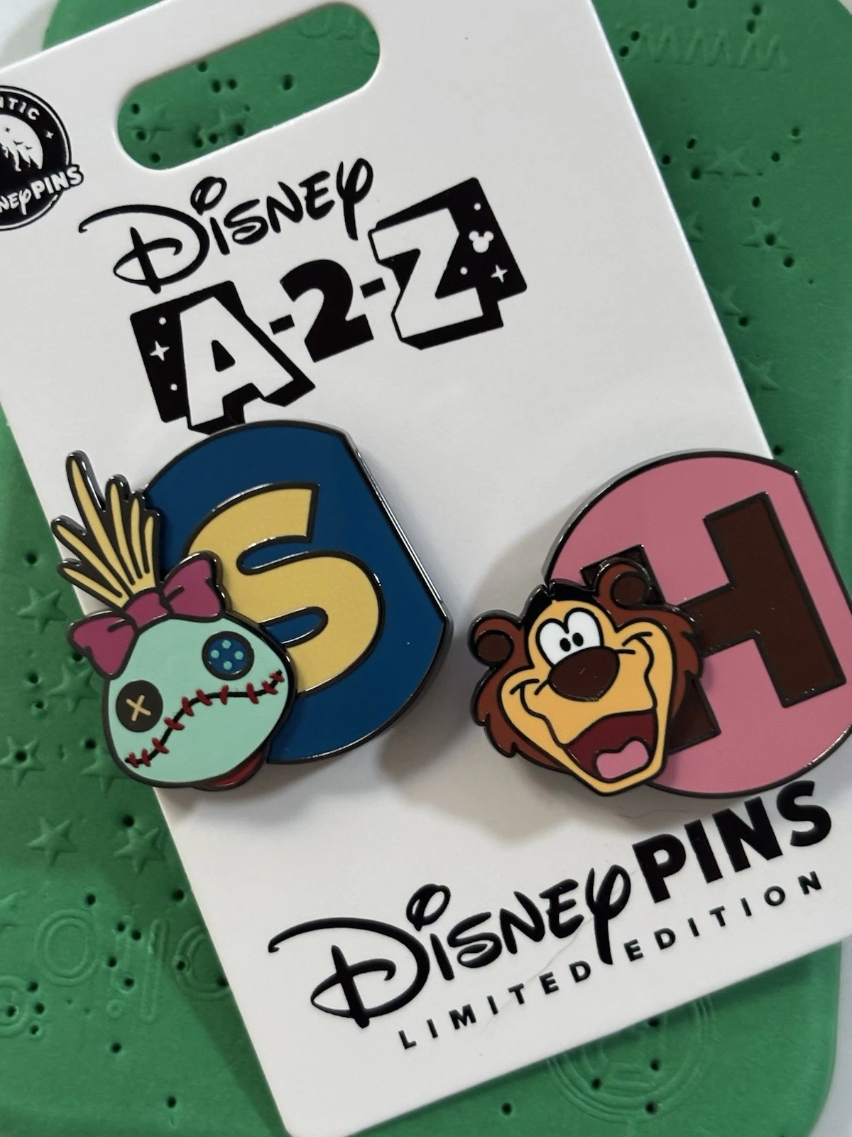 Disney A 2 Z Humphrey And Scrump Pin