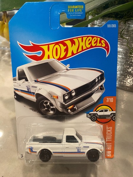 2017 Hot Wheels #181 Hw Lkws 7/10 Datsun 620 Weiß W / Schwarz 5 Speichenfelgen-image