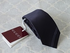 GUCCI Made In Italy New Men  s Navy Silk Neck Tie