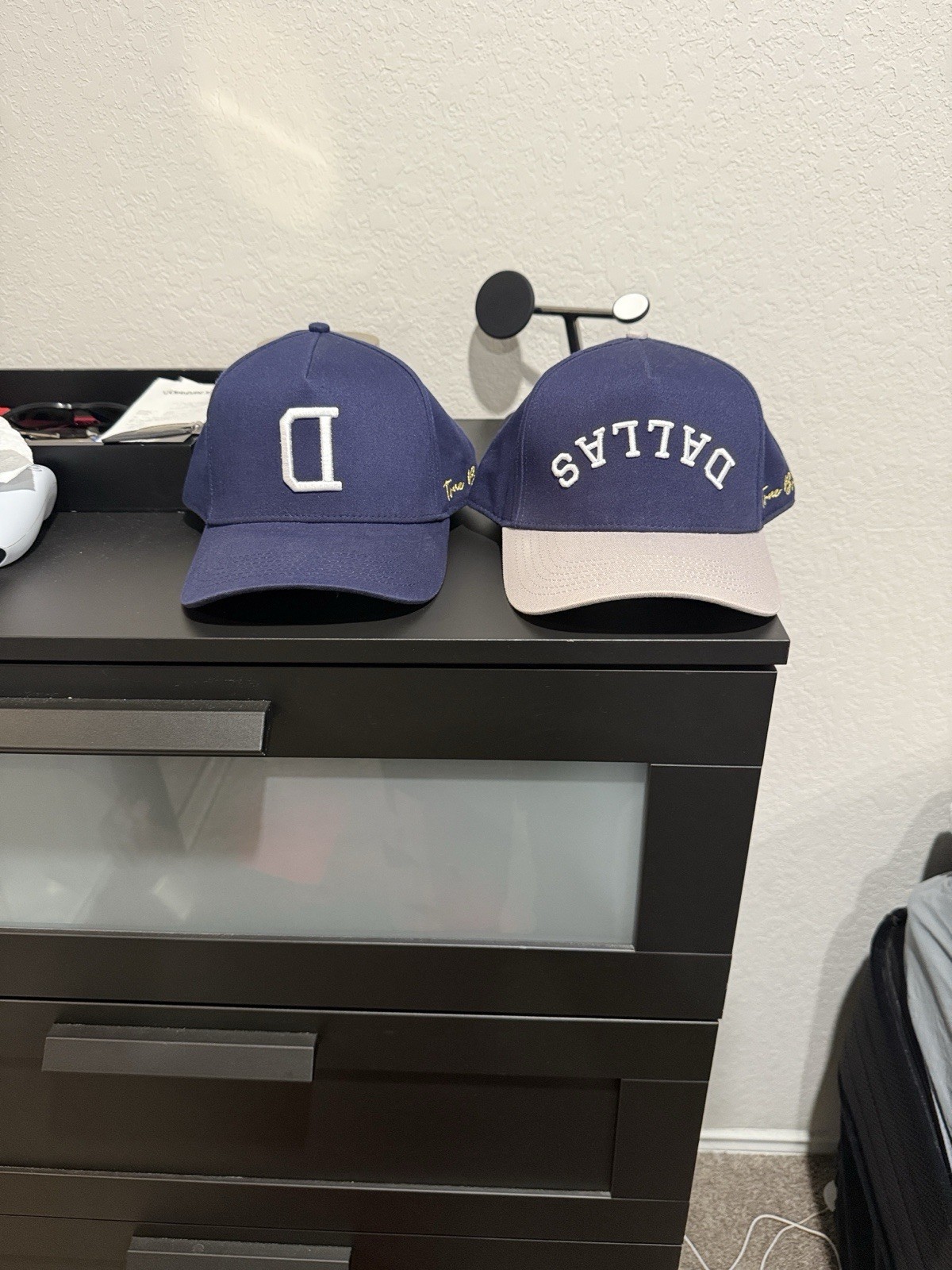 Snap Backs - image 3