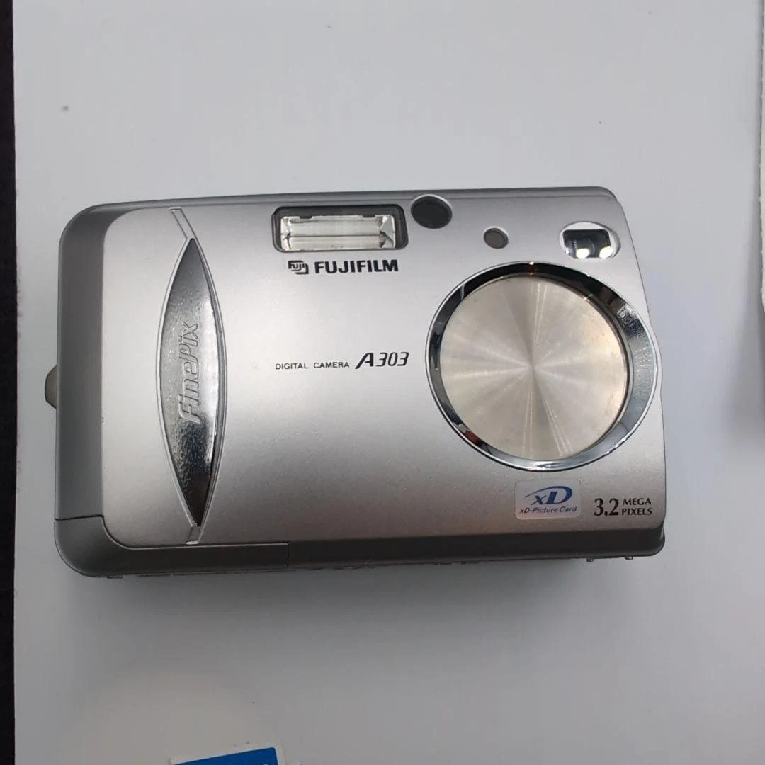 Fujifilm FinePix A303 Digital Cameras for sale | eBay