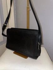 Rare VTG Coach Swagger New York City- USA Black Leather Shoulder Handbag