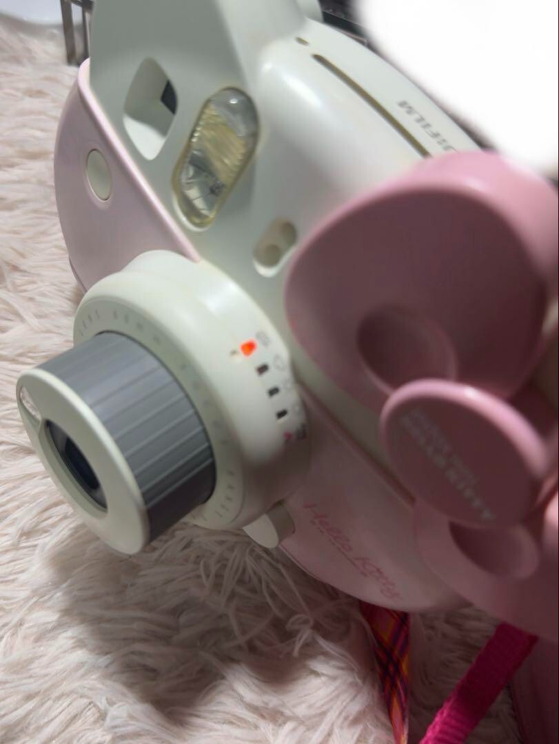 Hello Kitty Fujifilm Instax Mini Pink Instant Camera Cheki-image
