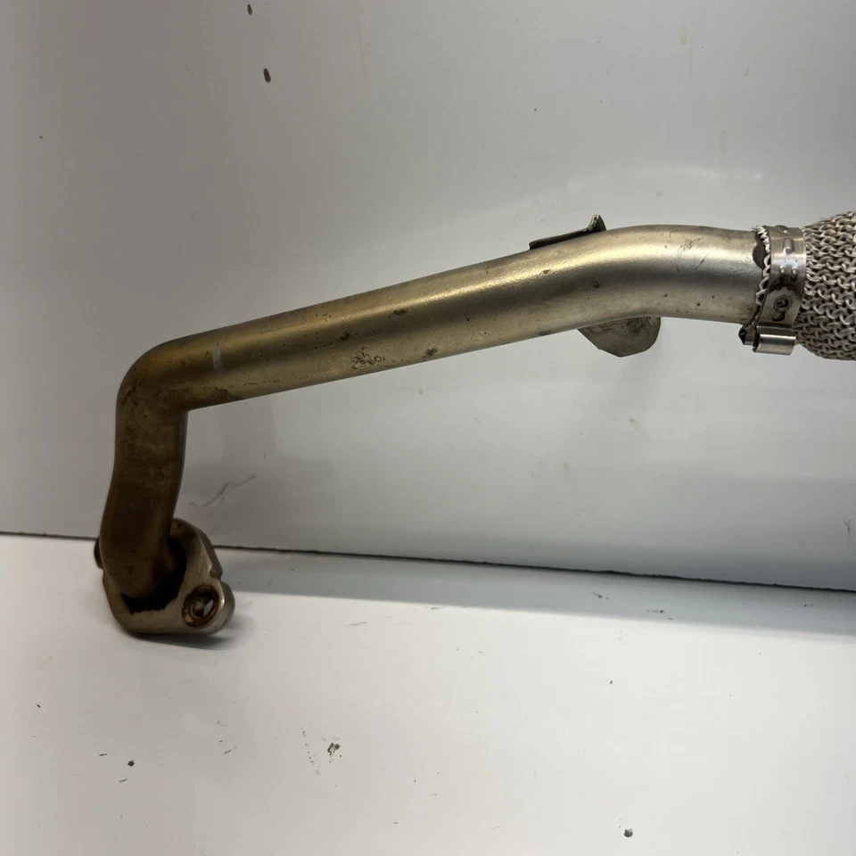 2010 - 2014 Volkswagen Jetta Sportwagen TDI EGR PIPE LINE 03G131521AT FABRICANTE DE EQUIPAMENTO ORIGINAL - Imagem 4 de 4