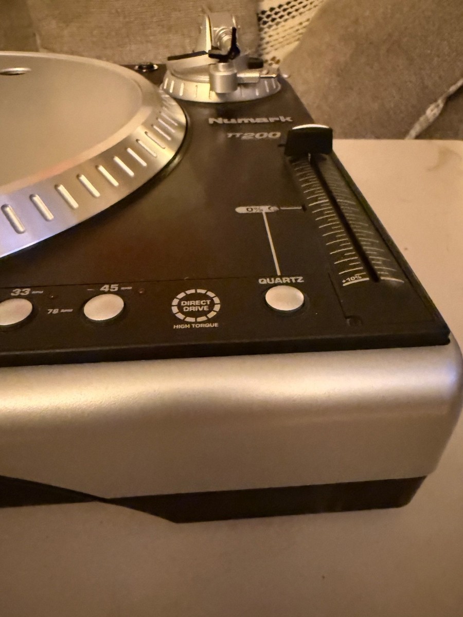 最終値下げ】Numark TT200 ターンテーブル 本体 Numark TT200