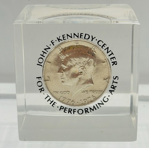 John F. Kennedy Performing Arts Center Bicentennial HALF DOLLAR Embedded/NO MINT
