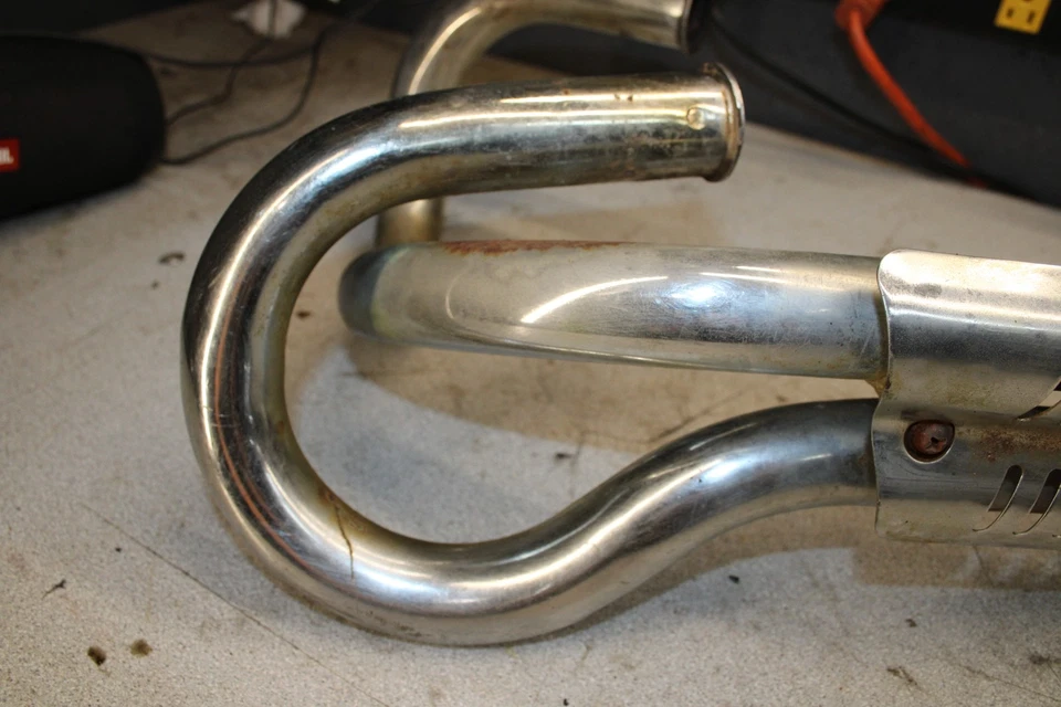 1970 Honda CL175 Scrambler silenciador de tubo de escape 1953.qv - Imagem 2 de 4