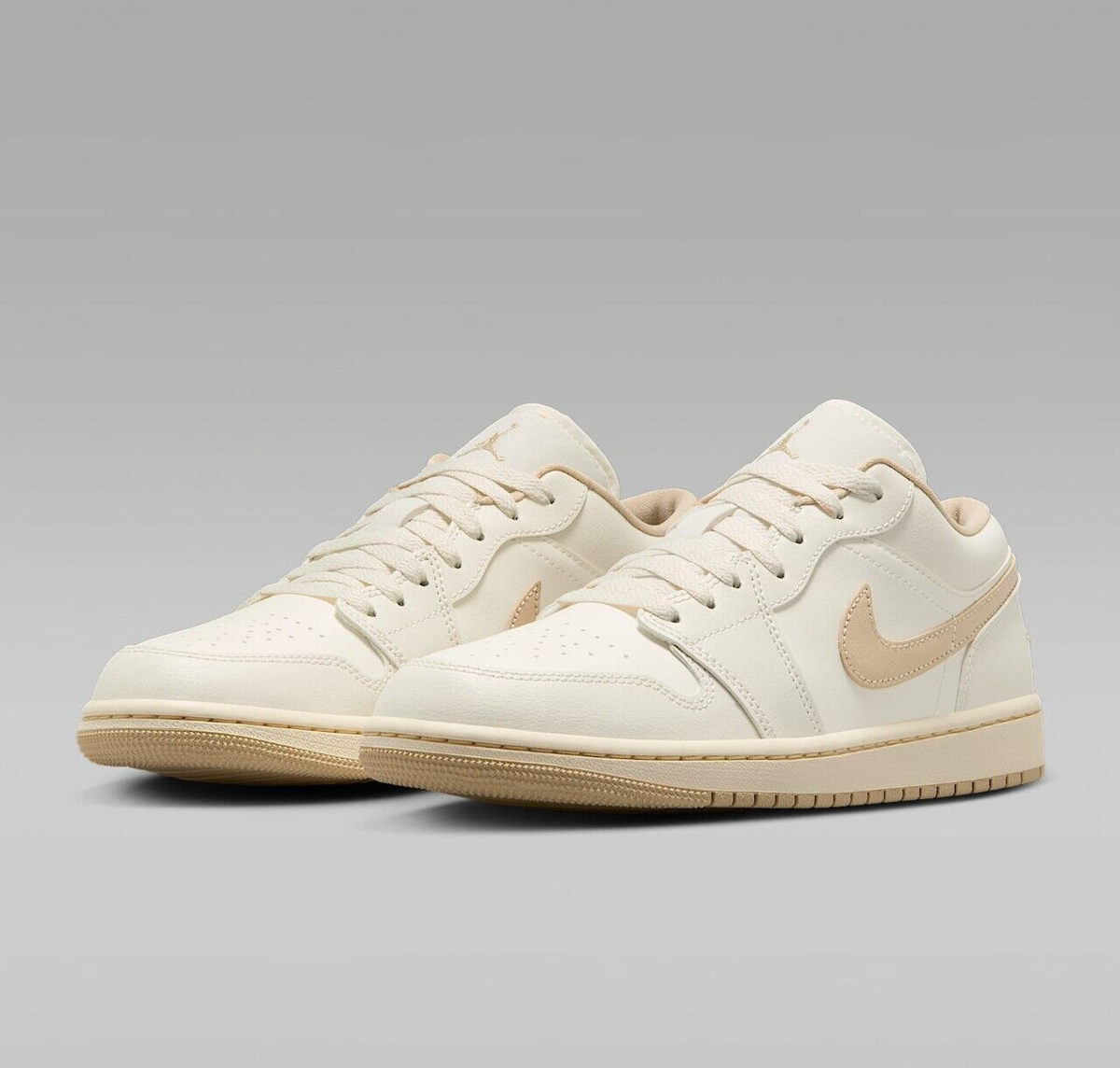 シューズ(女性用) Nike WMNS Air Jordan 1 Low Air Jordan 1 Low Women's Shoes. Nike.com