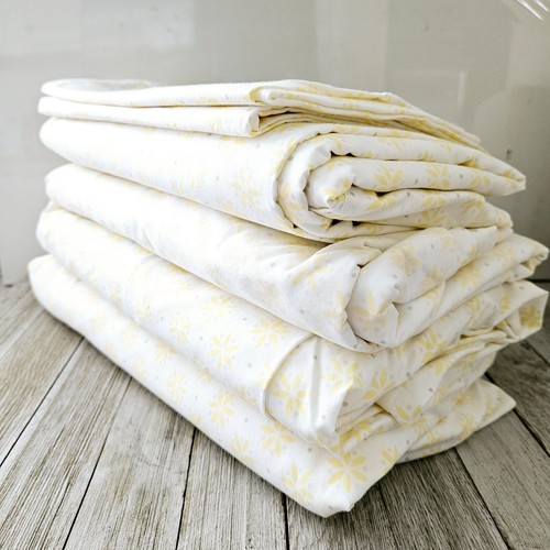Kohl's The Big One 2 Twin Bed Sheets Sets Yellow and White Floral Daisy All Over - Picture 19 of 21