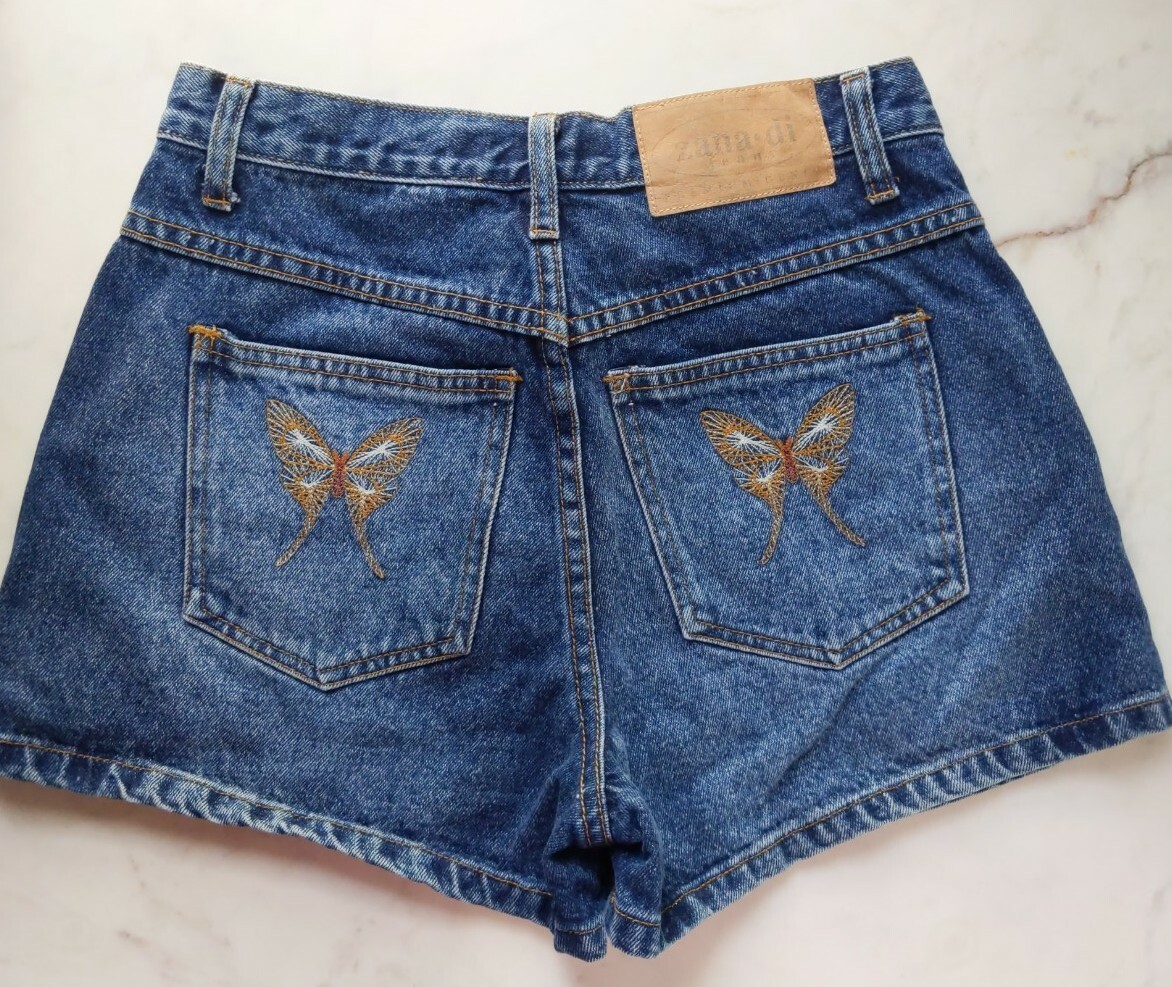 Zana*di Jean Shorts Swallowtail Butterfly Embroidered
