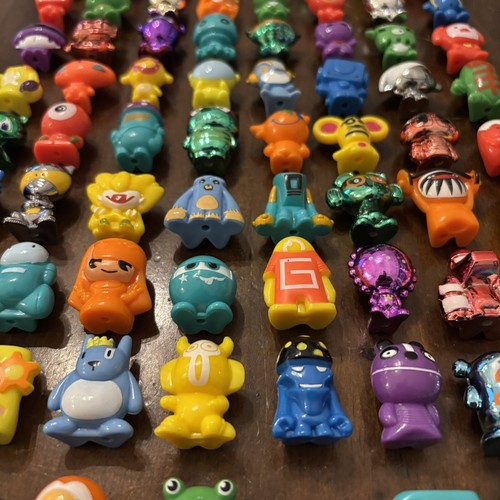 Complete Set SERIES 4 POWER Gogos Crazy Bones Modern 1-80 w Precious Metals - Picture 10 of 10