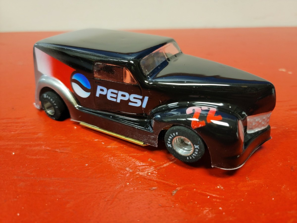 1/24 Pepsi Delivery Van - 4