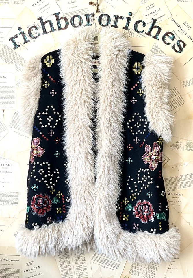 Free People Out And About 背心人造毛皮花卉针绣耳钉黑色棕褐色 S 全新带标签 — 第 4/4 张图片