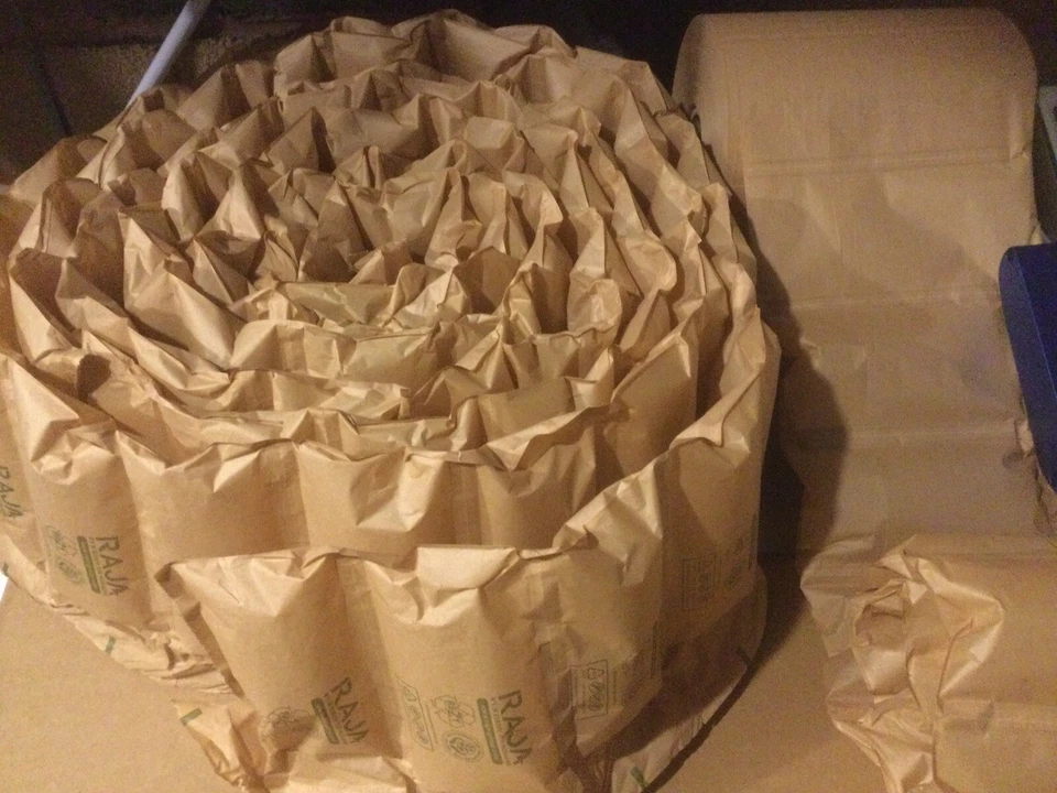 Void Cushion Biodegradable paper AIR Pillows LOOSE FILL Roll - Image 4 of 4