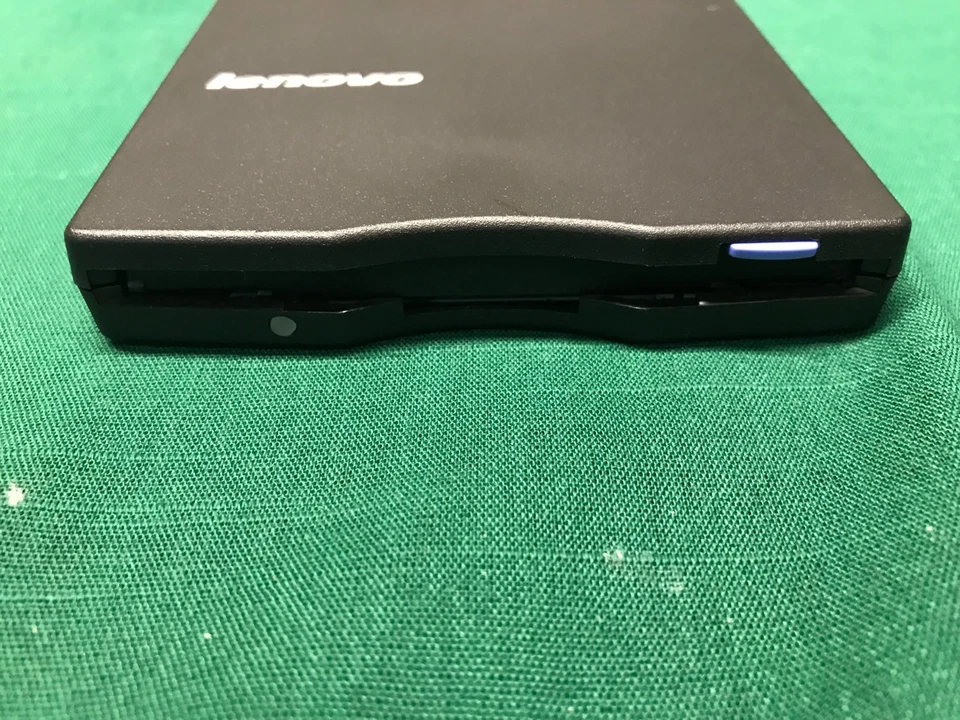 IBM Lenovo USB Portable Diskette Drive 39T2509 39T2508 MPF82E - Image 2 of 4