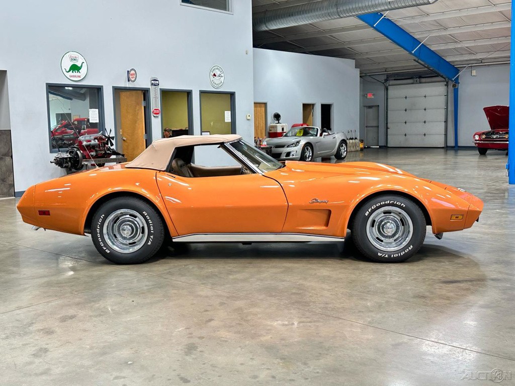1974 Orange Chevrolet Corvette   | C3 Corvette Photo 8