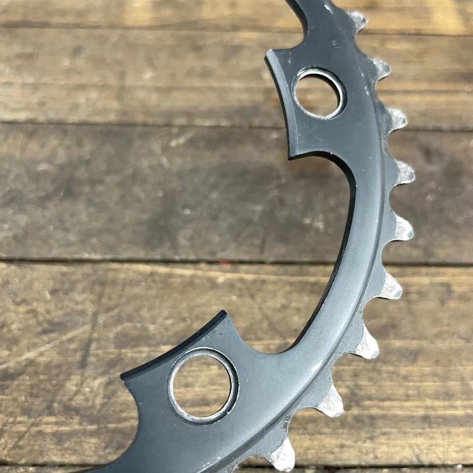 Plato Shimano 36T 11 velocidades 4 pernos 110 BCD asimétrico 36 MB negro medio Foto 4 de 4