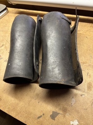 Paar Vintage Buskins, Gamaschen schwarz außen und braun Leder innen