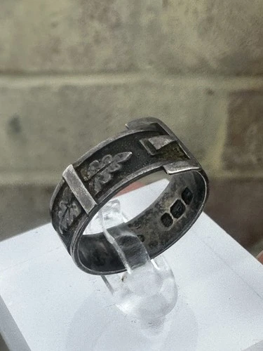 Vintage Solid Silver .925 Buckle Ring Band Size UK Size Q Ship Worldwide