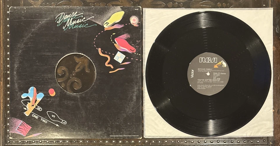 The Ritchie Family: I'll Do My Best ~ You Got Me Dancing 12" RCA Vinyl Record NM Foto 2 de 4
