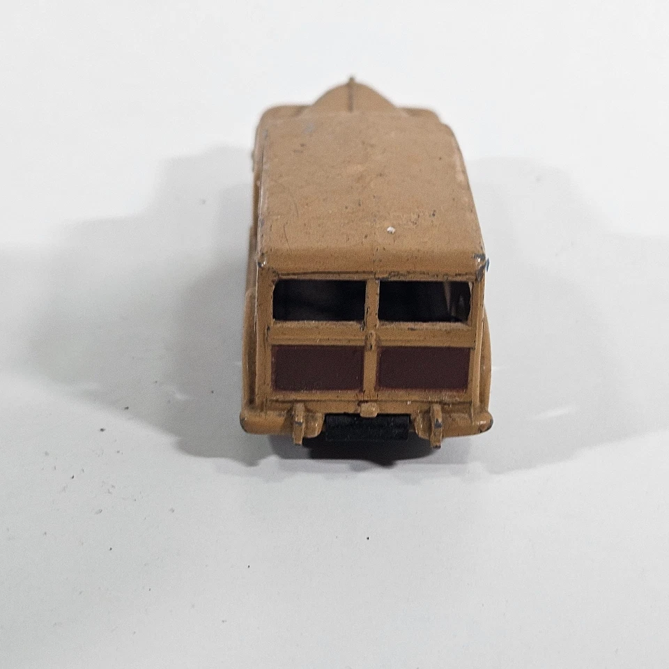 DINKY TOYS 27f 344 PLYMOUTH WOODY ESTATE VERSIÓN RUEDA CREMA SIN CAJA Diecast Foto 3 de 4