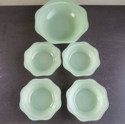 Vintage 50er Jahre grün Pyrex Schüssel Set - Servierschale und 4 Dessertschalen