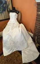 davids bridal St. Tropez wedding dress Size 4