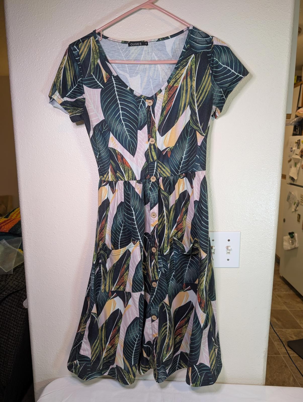 Ouges Accent Button-Front Midi Dress with Leaf Pr… - image 8