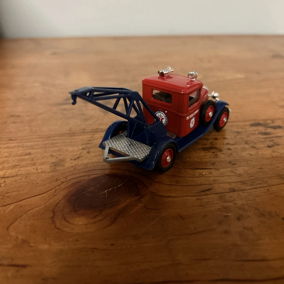 ELIGOR 1:43,1932 年福特 V8 德克萨斯服务 TOW 卡车,#1087 — 第 3/4 张图片