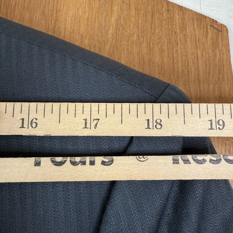 Bachrach Suit Mens 42R Gray Striped 3 Button Made in Italy Wool Pants 34x28 - Image 4 of 4