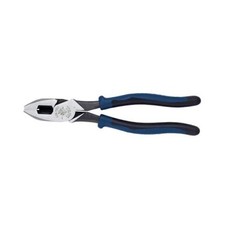 Klein Tools J213-9NETP Journeyman Pliers, Made in USA, With Fish Tape Pulling