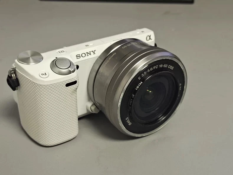 Sony Alpha Nex-5R Digital Cameras for Sale | Shop New & Used