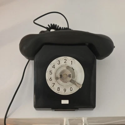 DDR Nordfern Telefon mit Wählscheibe und Kabel schwarz - Bild 1 von 4