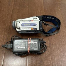 Sony Handycam DCR-TRV18 MiniDV Digital Camcorder Video Camera Bundle READ