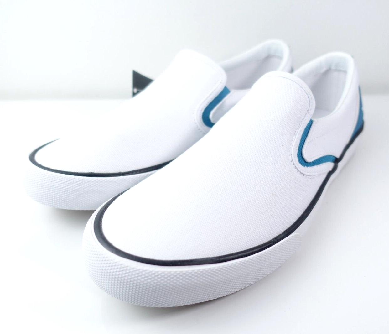 Hurley Men's Kayo Slipons Sneakers Shoes, White/Biscayne Size 9.5 US