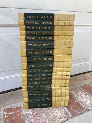 1962 The World Book Encyclopedia *Almost Full Collection