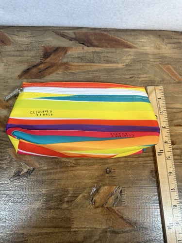 Clinique X Donald cosmetic Travel Bag Stripes - Picture 3 of 4