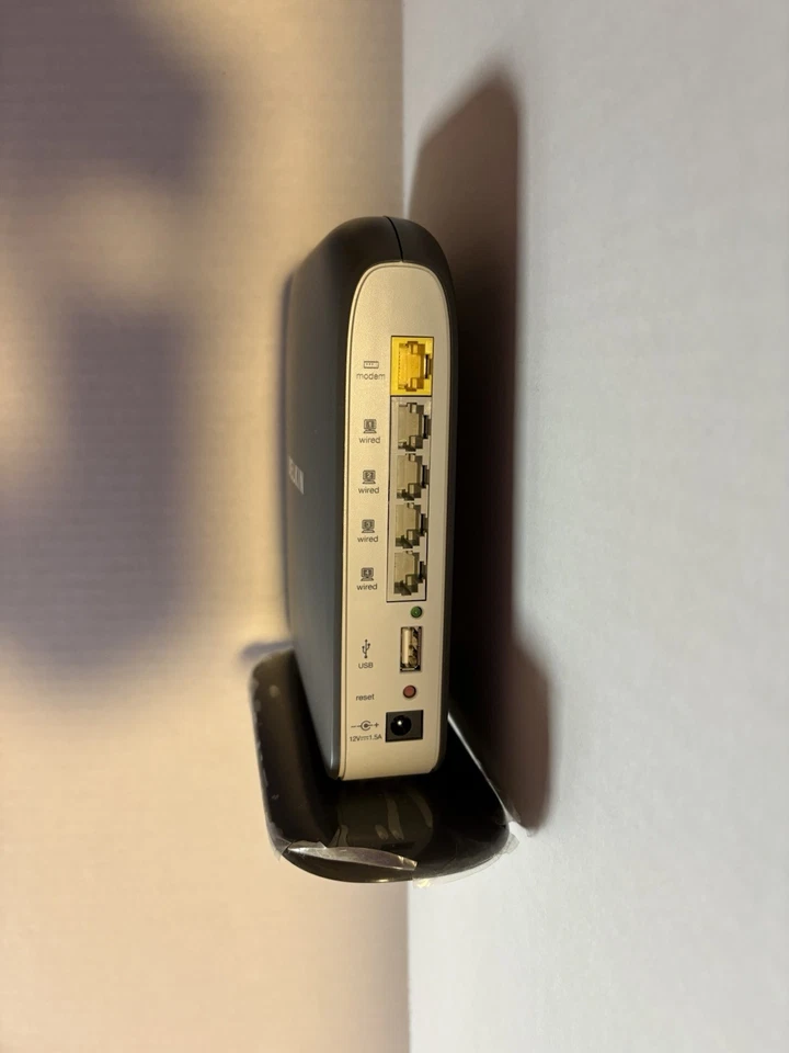 Belkin Play N300 Wireless-N Router F7D4302 v1 with Power Cord – Tested & Working - Image 4 of 4