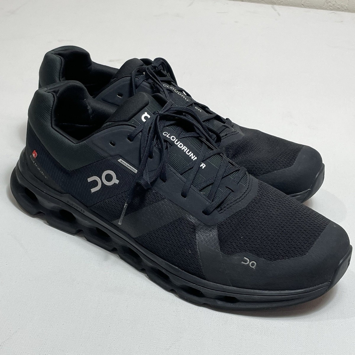 On Cloud Cloudrunner Running Shoes Mens 14 Waterproof Black  display picture 1