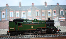 Bachmann 31-976 : Class 3MT Tank Loco in BR Lined Green Livery Late Crest . VGC