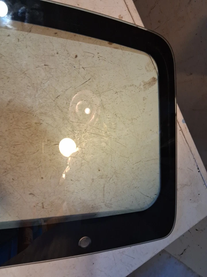 1989-1995 Toyota Pickup Truck RH Passenger REAR glass window pop out M274 ; M214 - Image 3 of 4