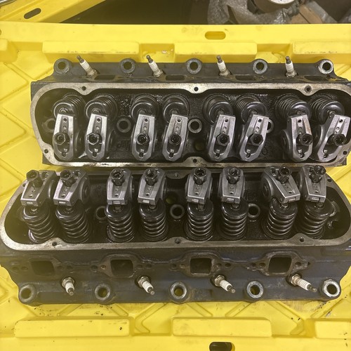 FORD World Products Windsor Jr Cylinder Heads w/ Rockers 302 351w SBF Mustang