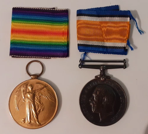2 x WW1 UK United Kingdom Military Medals - R.A. Royal Artillery